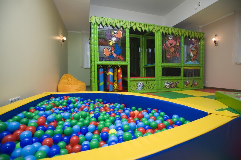 Hotel Spa Arkadia Апсусиемс Экстерьер фото